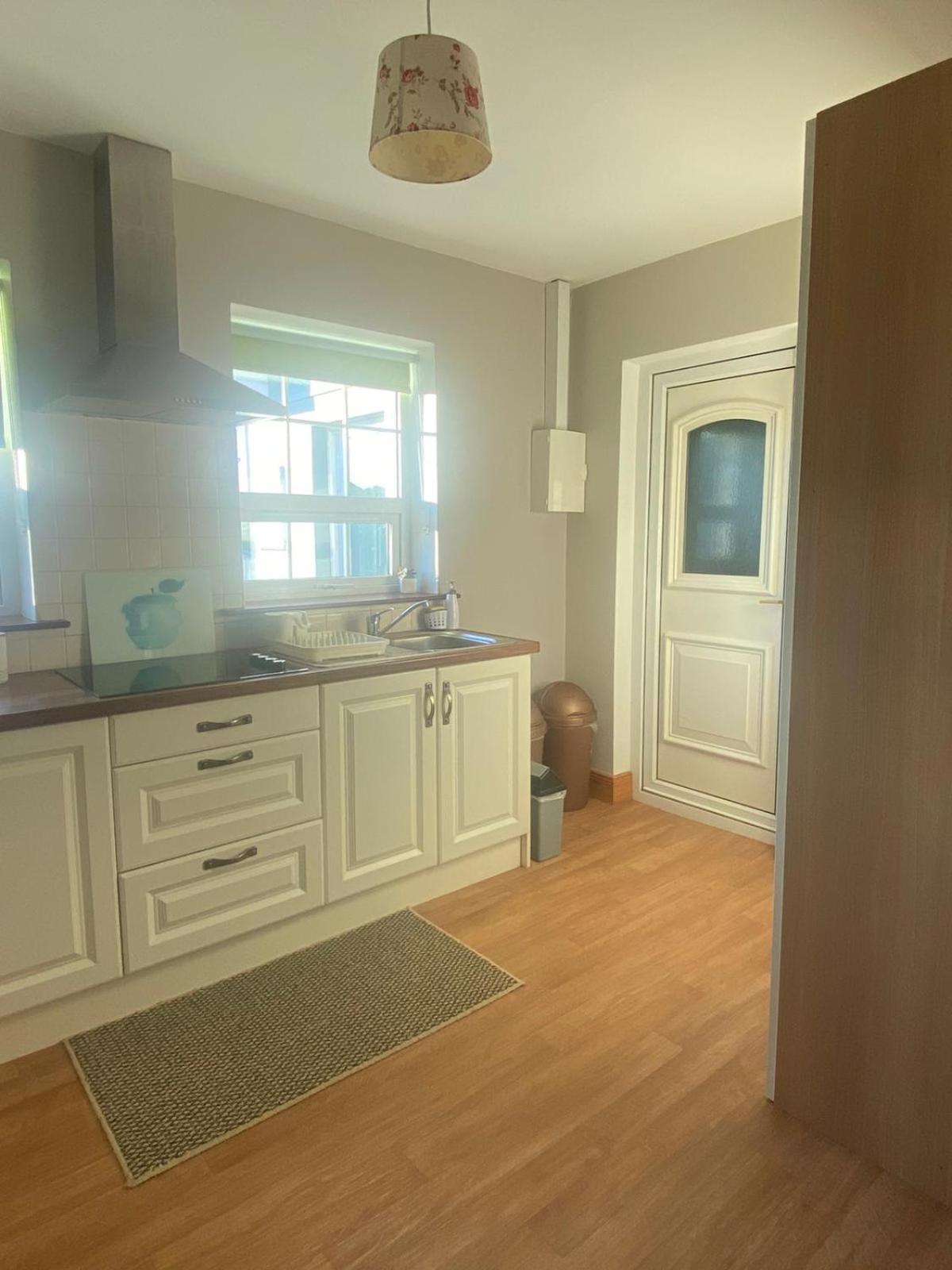 Kilmore Beach Apartment Tralee Exteriör bild